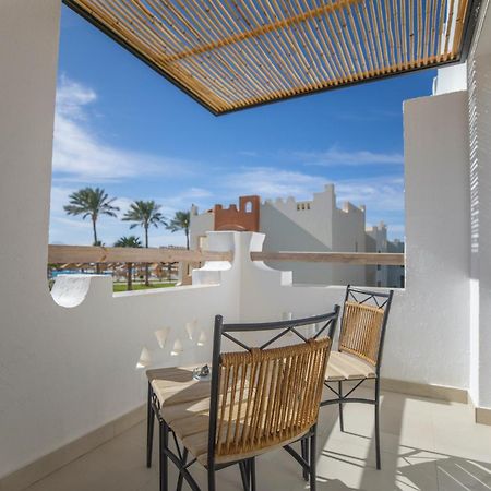Sunrise Tucana Resort Grand Select Hurghada Værelse billede A balcony