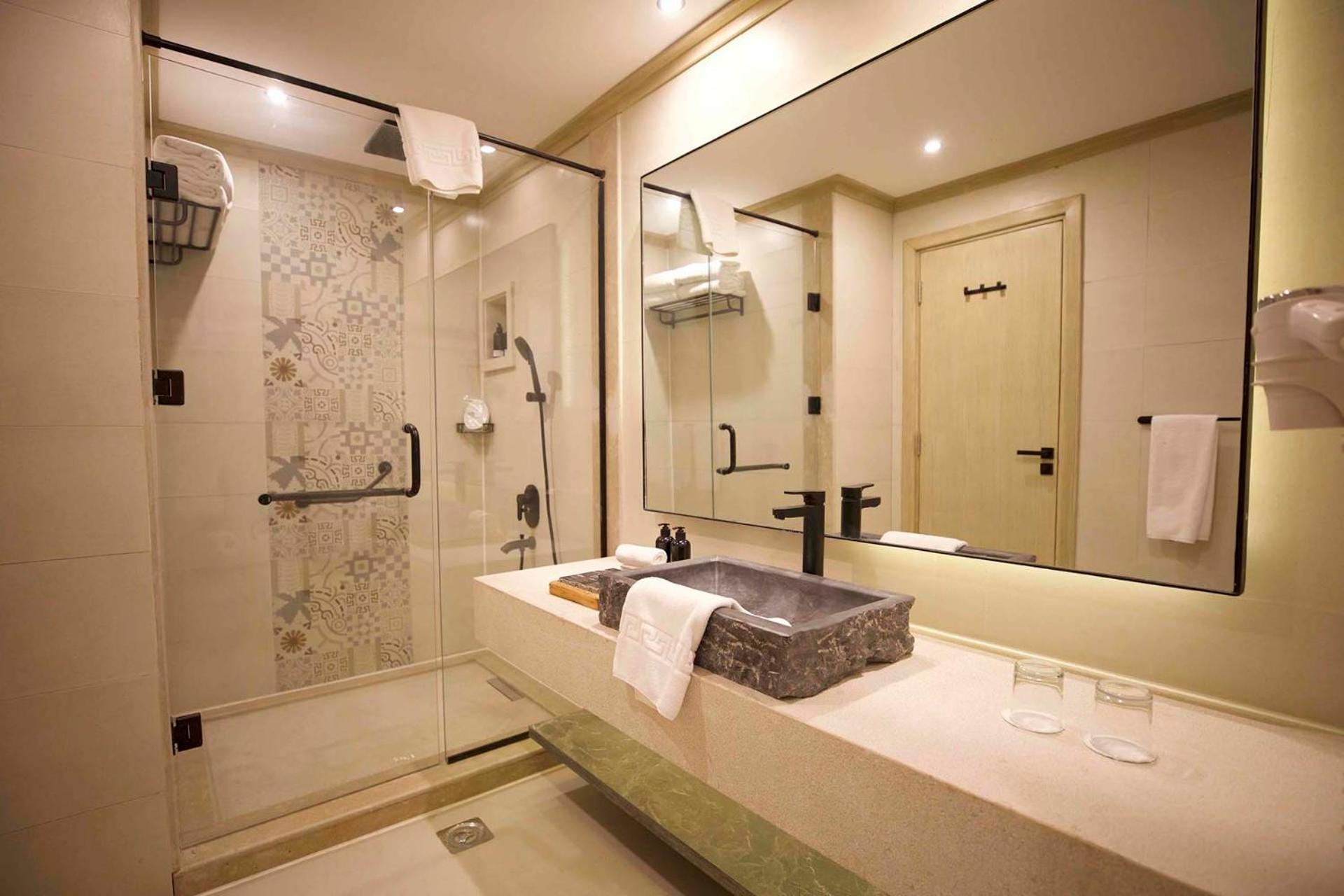 Sunrise Tucana Resort Grand Select Hurghada Værelse billede A bathroom in a hotel